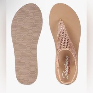 Sketchers Yoga Foam RoseGold Rhinestone Flip-Flops Size 7 US.